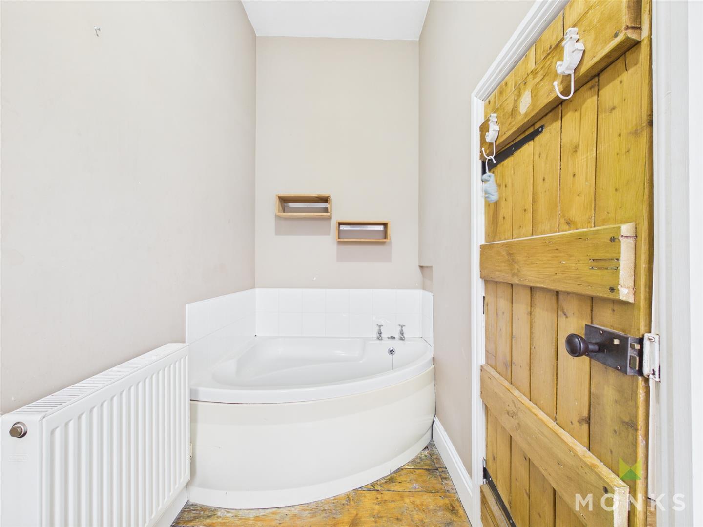 35 Upper Brook Street, Oswestry, SY11 2TG For Sale
